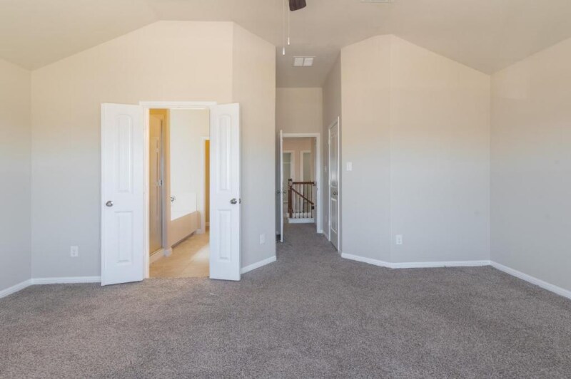 Building Photo - 9501 Raeburn Court