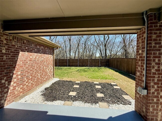 Building Photo - 2305 Caroline St