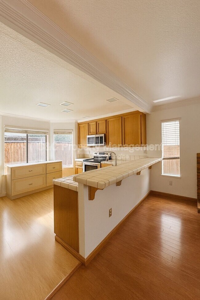 Building Photo - 960 Buckskin Terrace