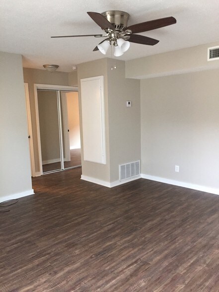 Living Room - 302 S 11th St