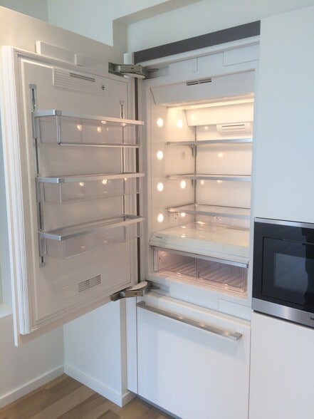 Large Miele fridge - 1075 NW Northrup