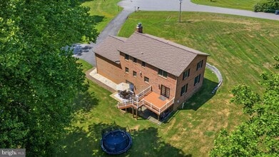 Building Photo - 6 Roseville Ct