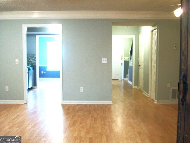Building Photo - 760 Coventry Township Pl
