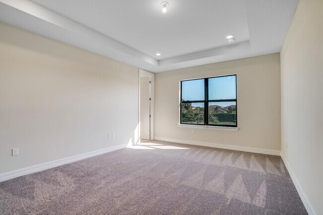 Building Photo - 8656 Escue St