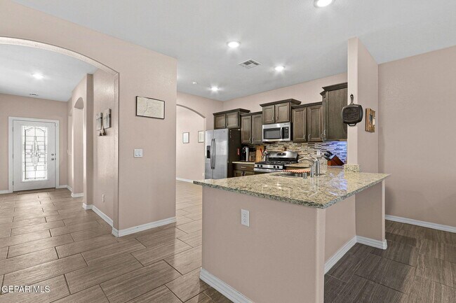 Building Photo - 14439 Eastbrook Dr