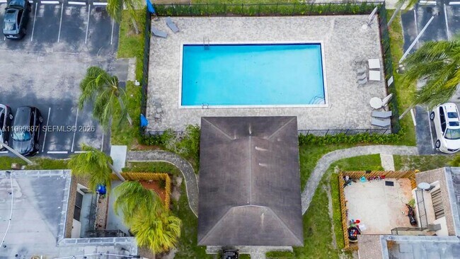 Building Photo - 8107 SW 23rd Ct