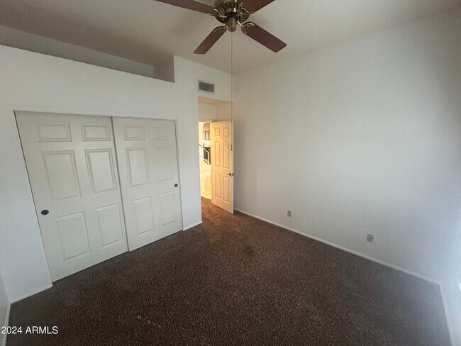 Building Photo - 15845 N 50th St