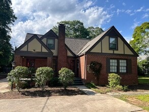 Building Photo - 670 Ridgewood Ave