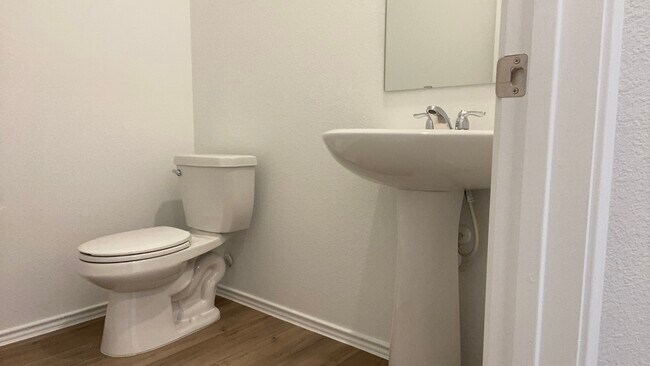 Building Photo - 4128 Home Place Rd