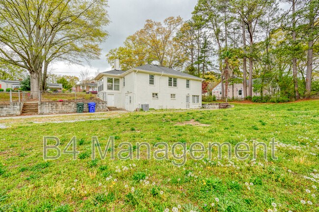 Building Photo - 200 Princeton Ave