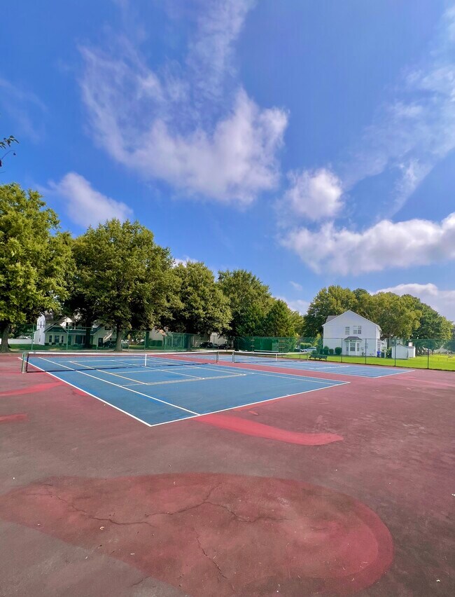 Building Photo - 6223 Cambridge Dr