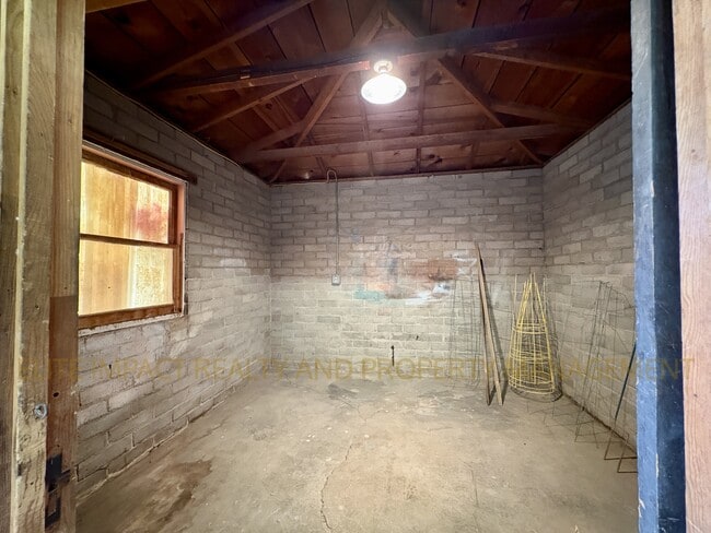 Building Photo - 1723 N Desmond Ln