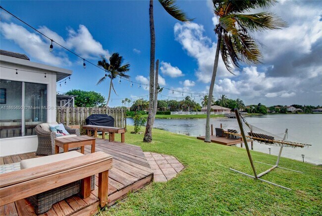 Building Photo - 6194 Buena Vista Dr