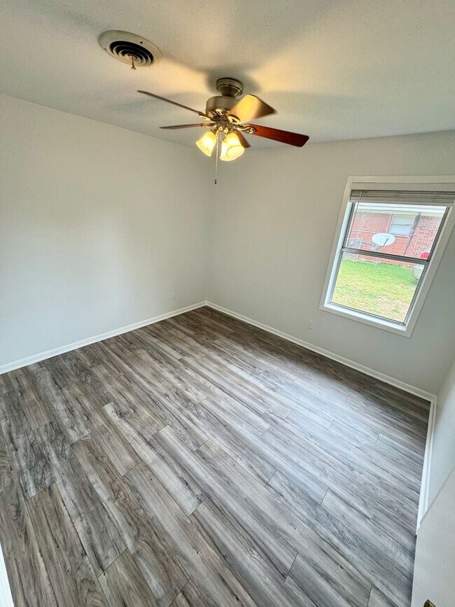 Building Photo - Greenacres Subdivision