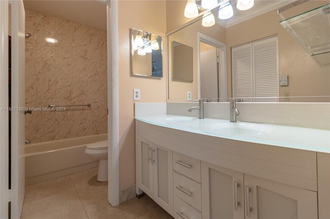 Building Photo - 6343 Pinehurst Trl W