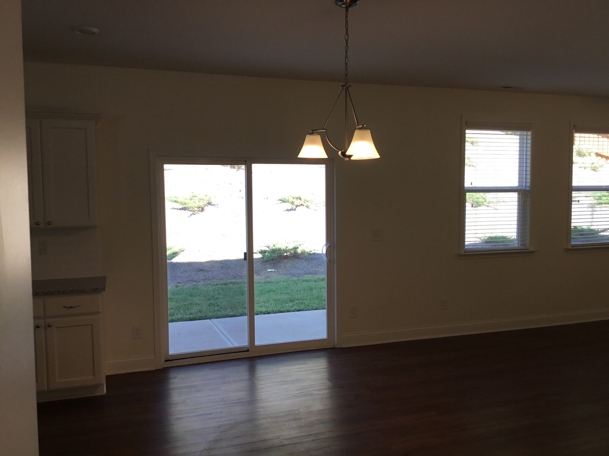 Building Photo - 206 Southfork Ln