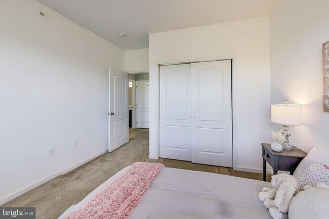 Building Photo - 23516 Hopewell Manor Terrace