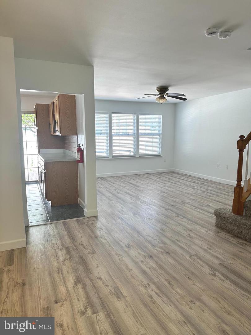 Building Photo - 10 Starboard Ct