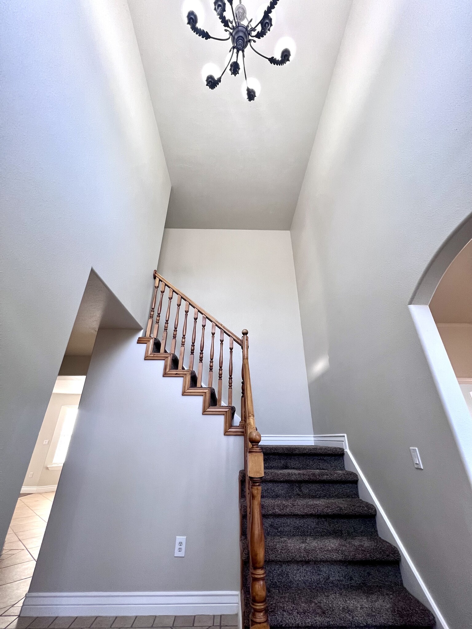 Building Photo - 2526 Dalton Dr