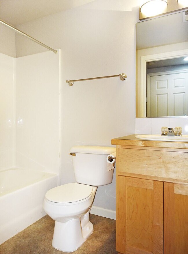 Building Photo - 3Bd/3.5Ba Seattle Townhome