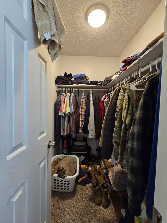 Building Photo - 5945 Lost Creek Dr