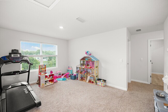 Building Photo - 1105 Valor Walk