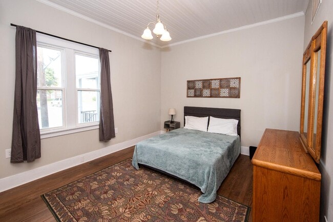 Building Photo - 116 Church St