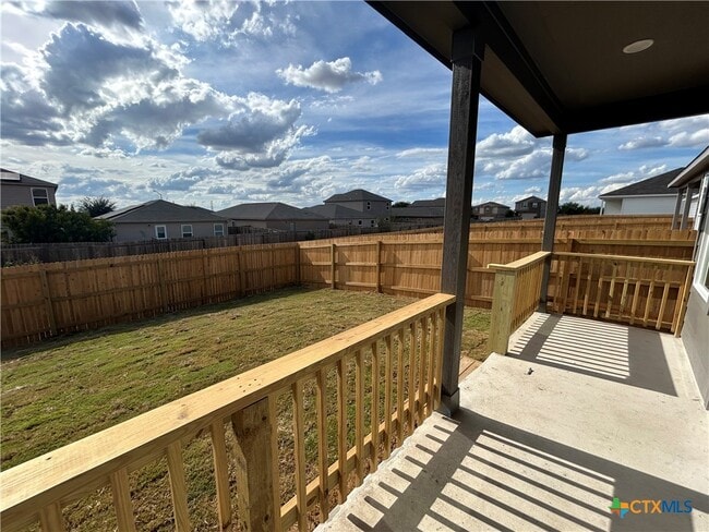 Building Photo - 728 Horsetail Ln