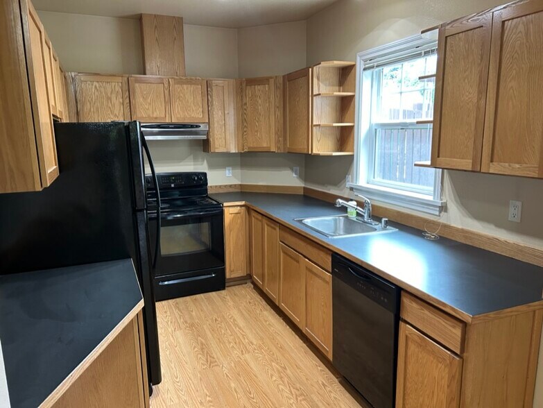 Kitchen - 2356 NW 67th St
