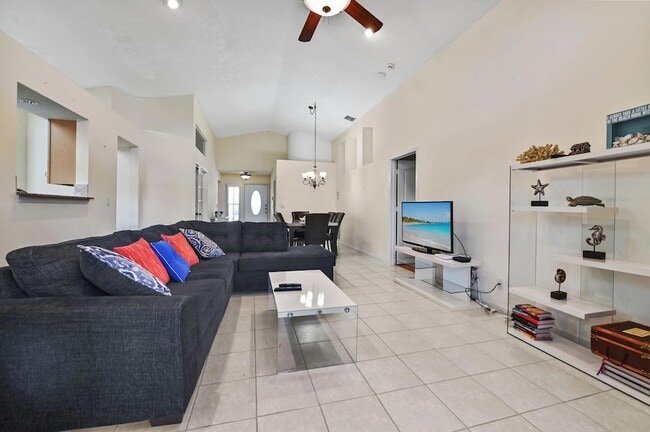 Building Photo - 2241 Soundings Ct