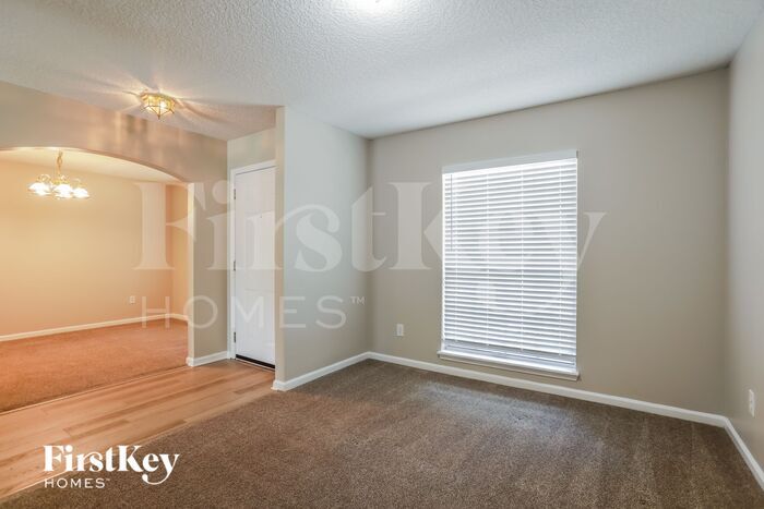 Building Photo - 1927 Sunchase Ct
