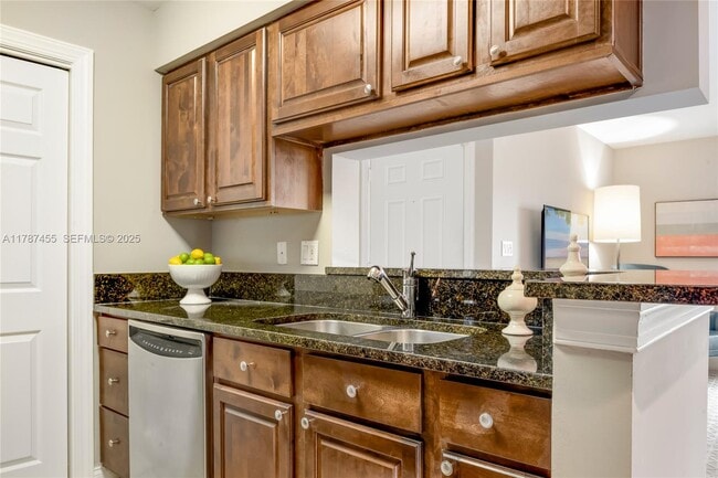 Building Photo - 6503 N Military Trl