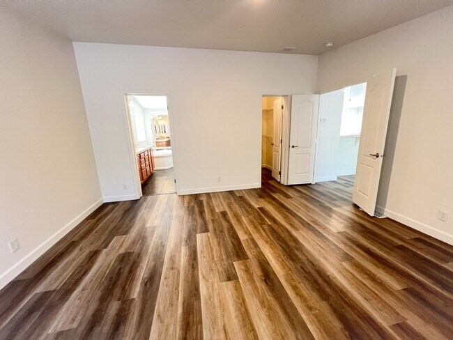 Building Photo - HOUSE - CORNVILLE - OAK CREEK VALLEY