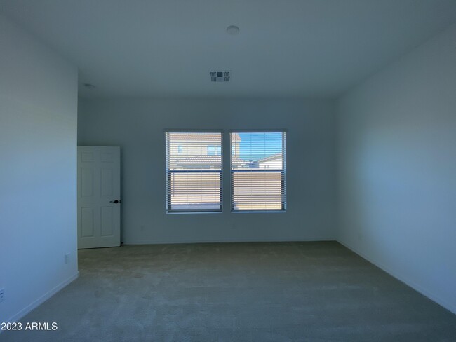 Building Photo - 442 W Golden Aspen Dr