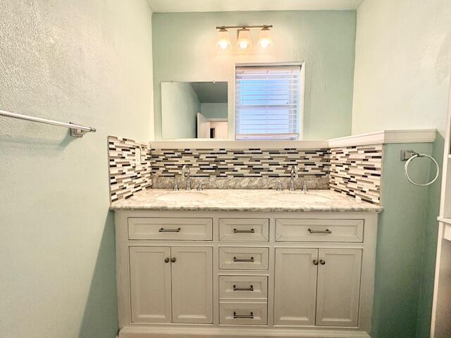 Building Photo - 4254 Lancaster Dr