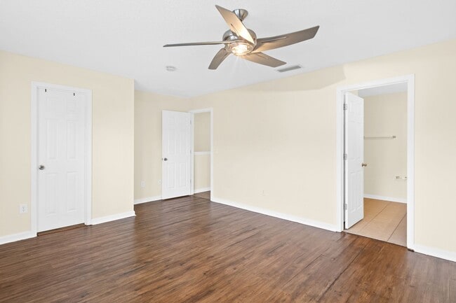 Building Photo - Gated Community