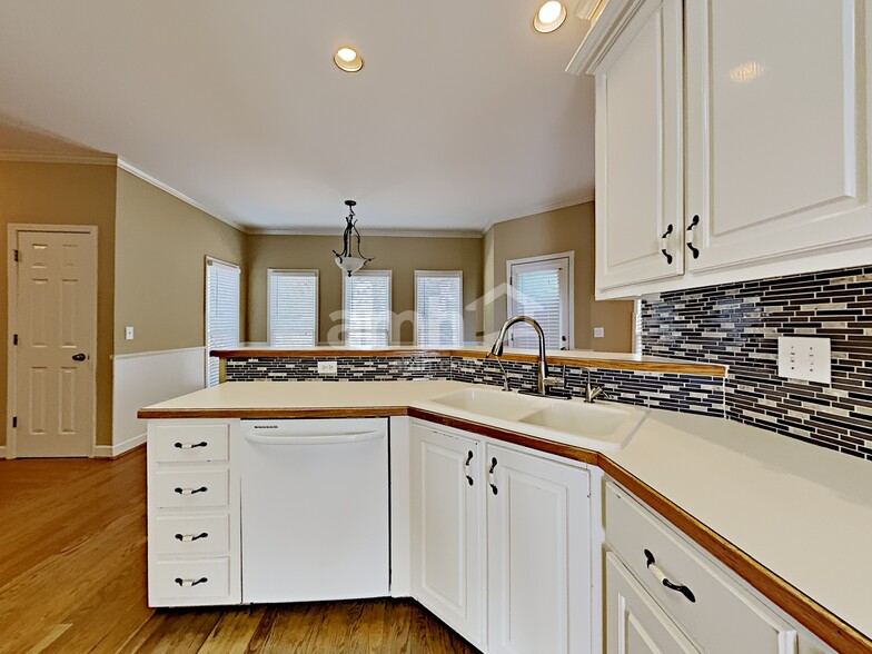 Building Photo - 1625 St Julian St NW