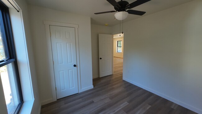 Building Photo - 508 3rd Ave S