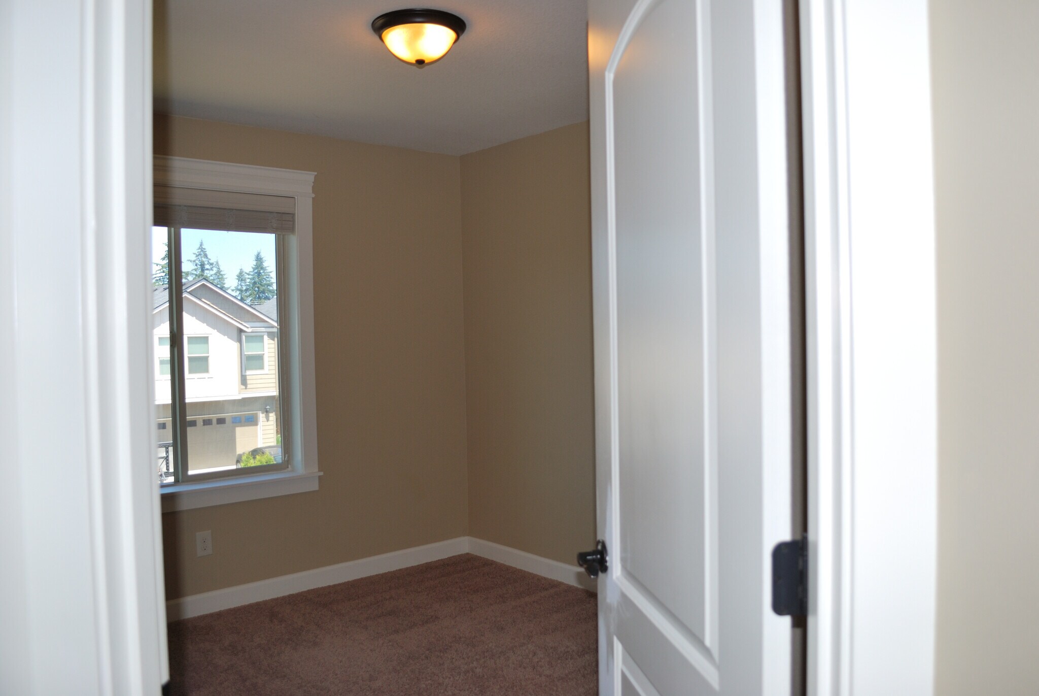 Building Photo - 9706 NE 75th Way