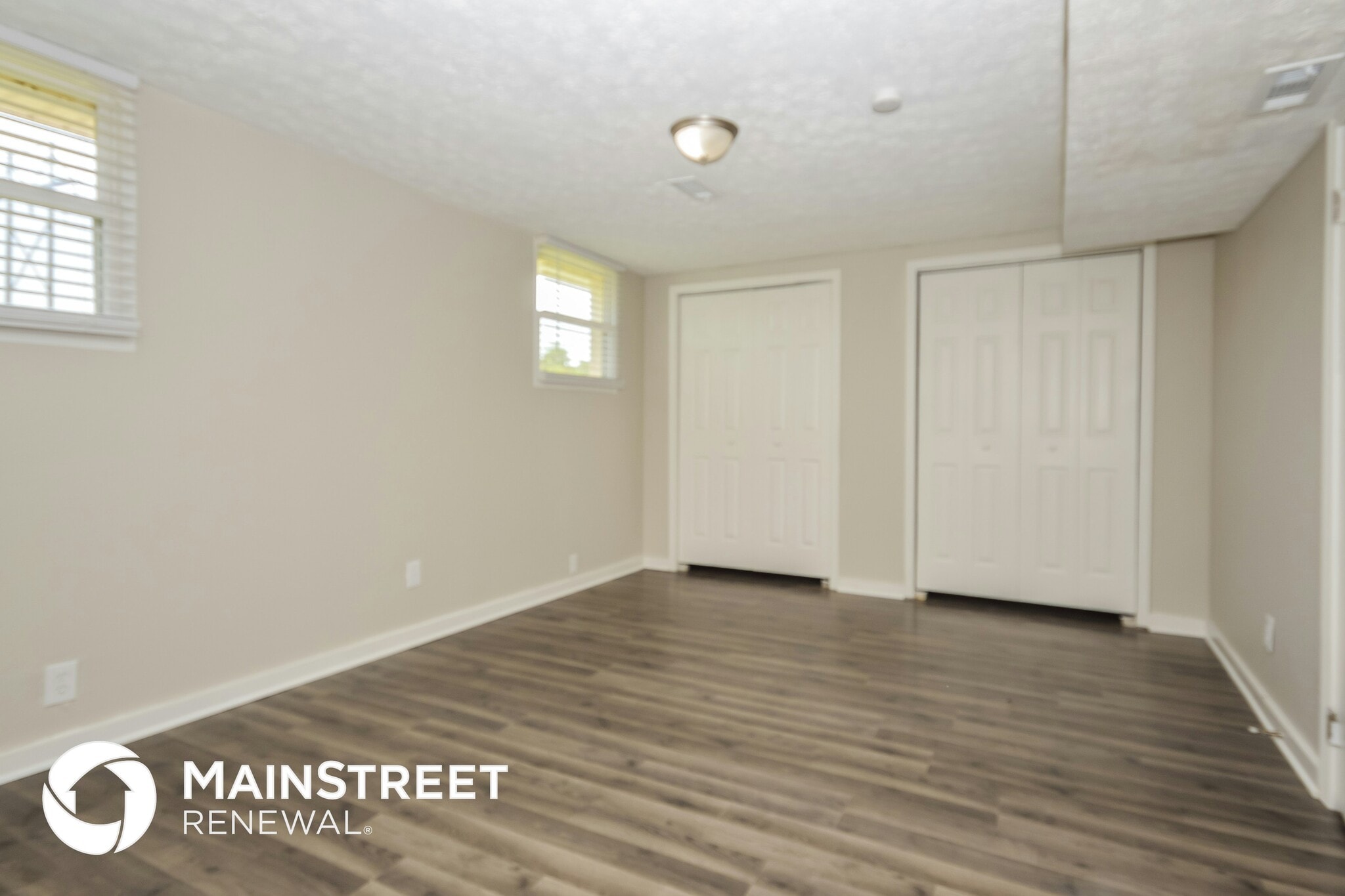 Building Photo - 815 Spring Valley Dr