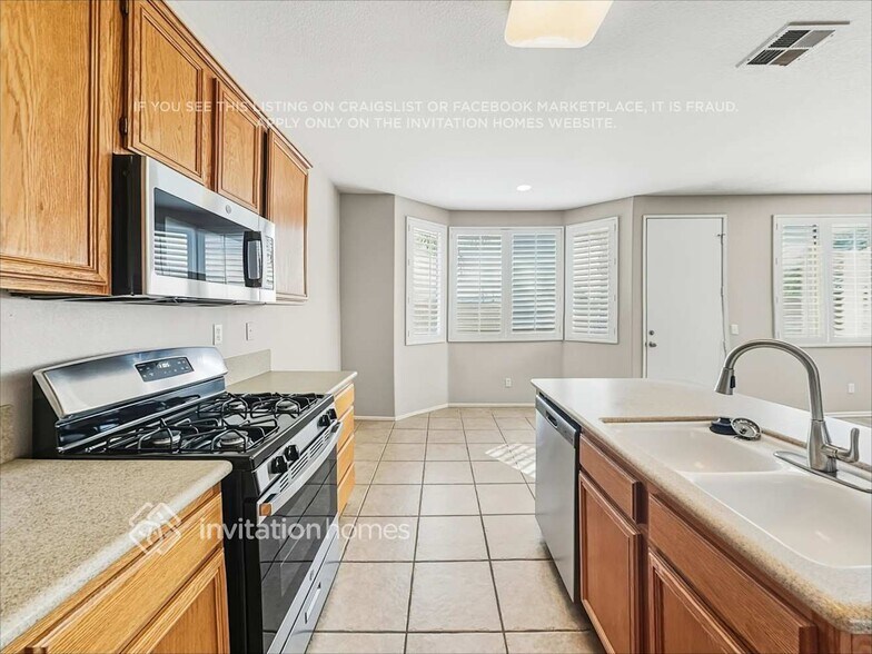 Building Photo - 29910 Morning Breeze Dr