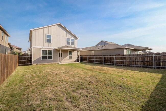 Building Photo - 116 Fiery Skipper Ln