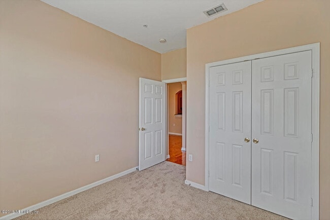 Building Photo - 7990 Baymeadows Cir E