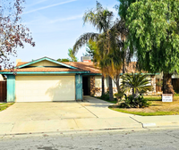 Building Photo - 3 Bd 2 Ba Home in South Bakersfield