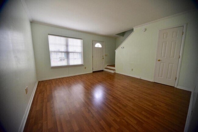 Building Photo - 1423 Ashley River Rd
