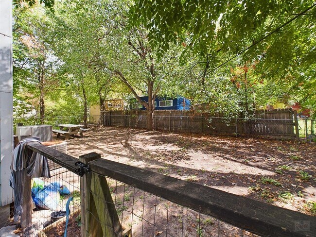 Building Photo - 4521 Avenue F