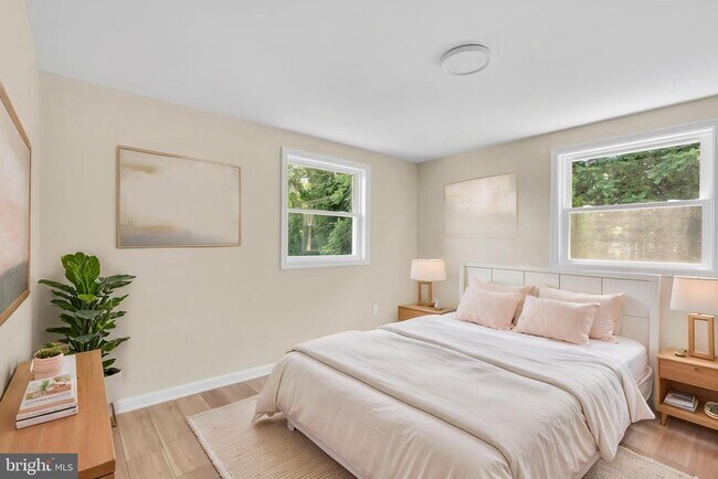 Building Photo - 7536 Abbington Dr