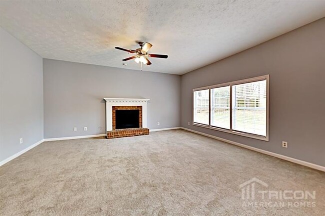 Building Photo - 910 Hounds Ridge Ct