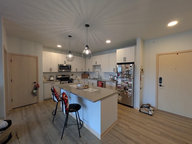 Building Photo - 6408 Bridge Rd