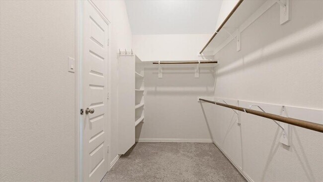 Building Photo - 814 Thomas Ridge Ln